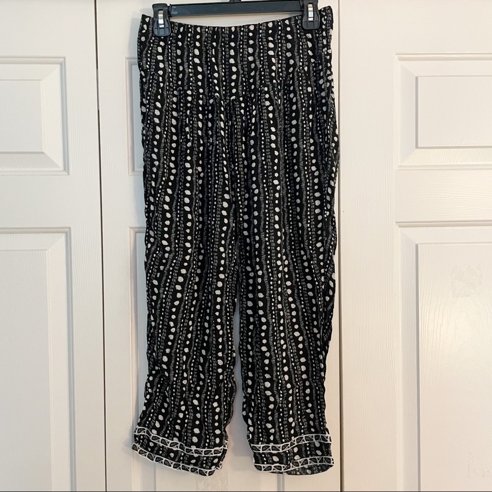 Urban Outfitters Patterned Crop Pants